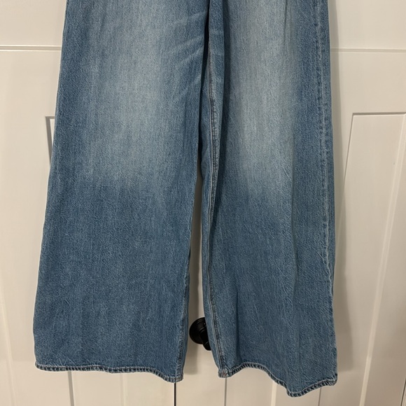 American Eagle jeans! - Picture 3 of 8